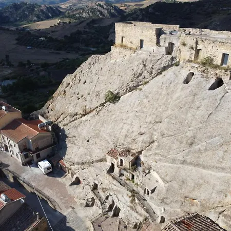 Rifugio Porta Nord 게스트하우스 *